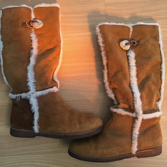 Shoes - HOST PICK! Suede & Faux Fur Boots